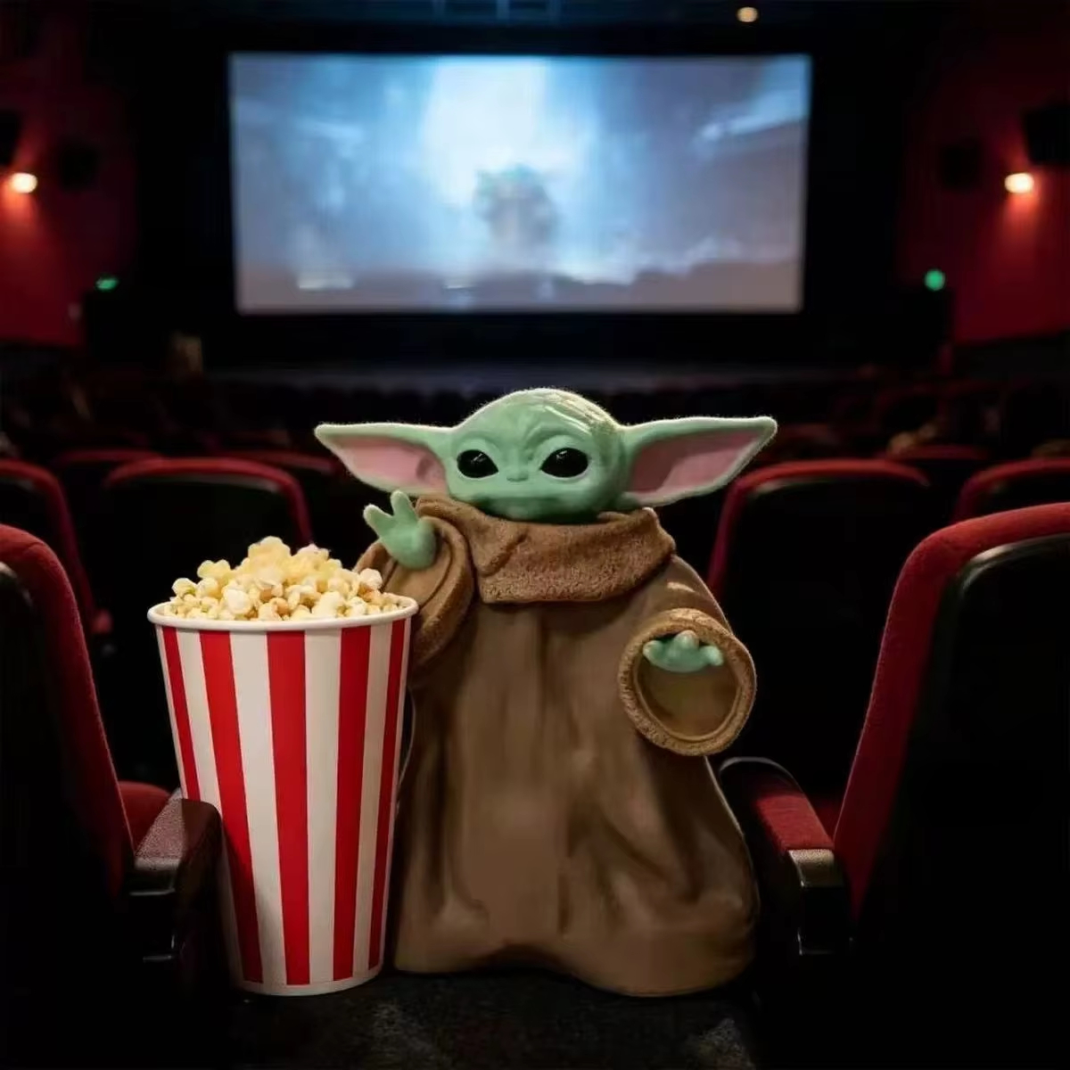スターウォーズ ベビーヨーダ ポップコーンバケット マンダロ - Baby Yoda Products のレビューと価格
