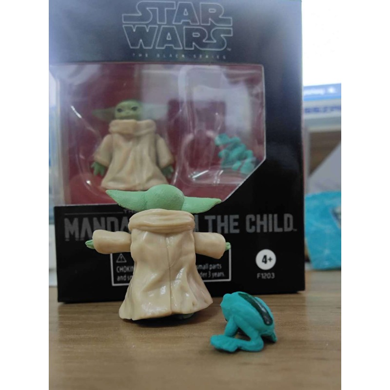 箱入り 3 センチメートル新アニメスターウォーズグローグベビ - Baby Yoda Products のレビューと価格